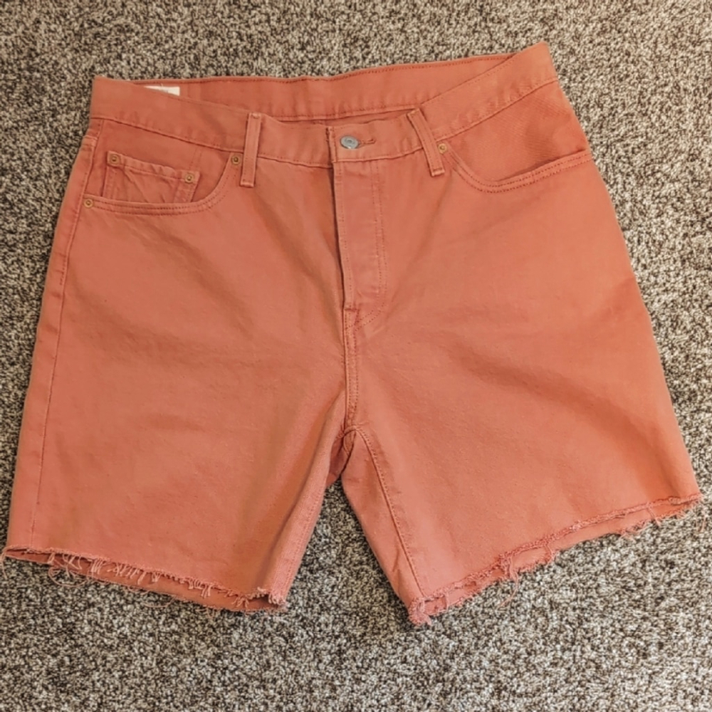 Levi's Premium 501 Women's Coral Denim Shorts Size 32